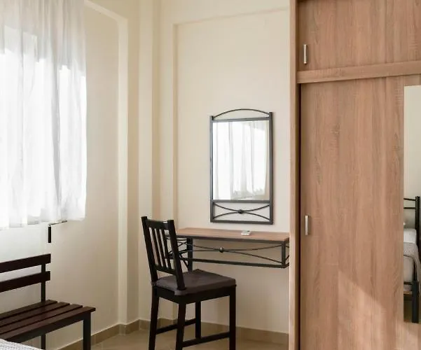 Alexandros Maisonettes & * Nea Moudania