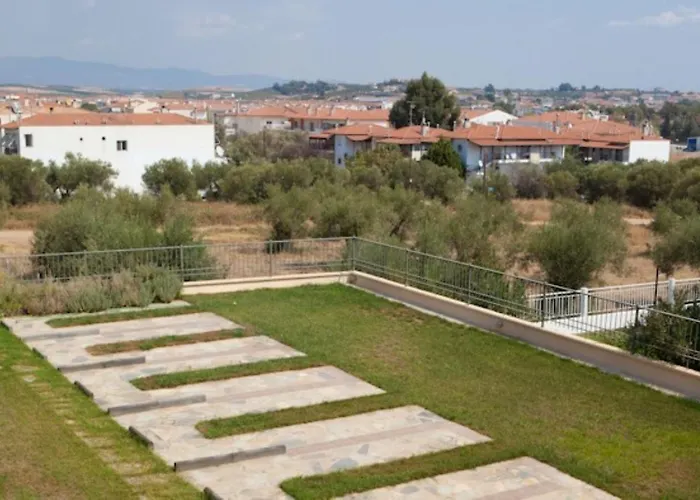 Alexandros Maisonettes & * Nea Moudania