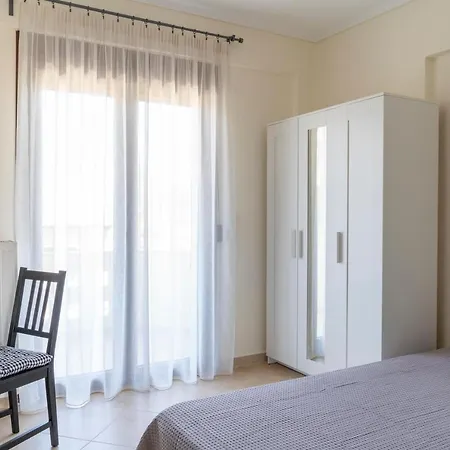 Holiday home Alexandros Maisonettes & *