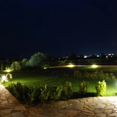 Alexandros Maisonettes &