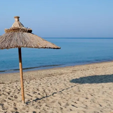 Alexandros Maisonettes &